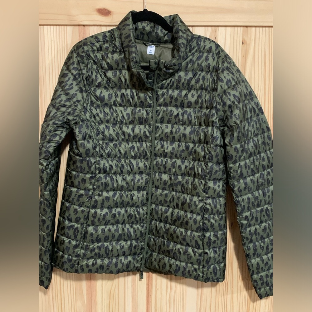Women’s Old Navy Puffer Jacket Size LTall